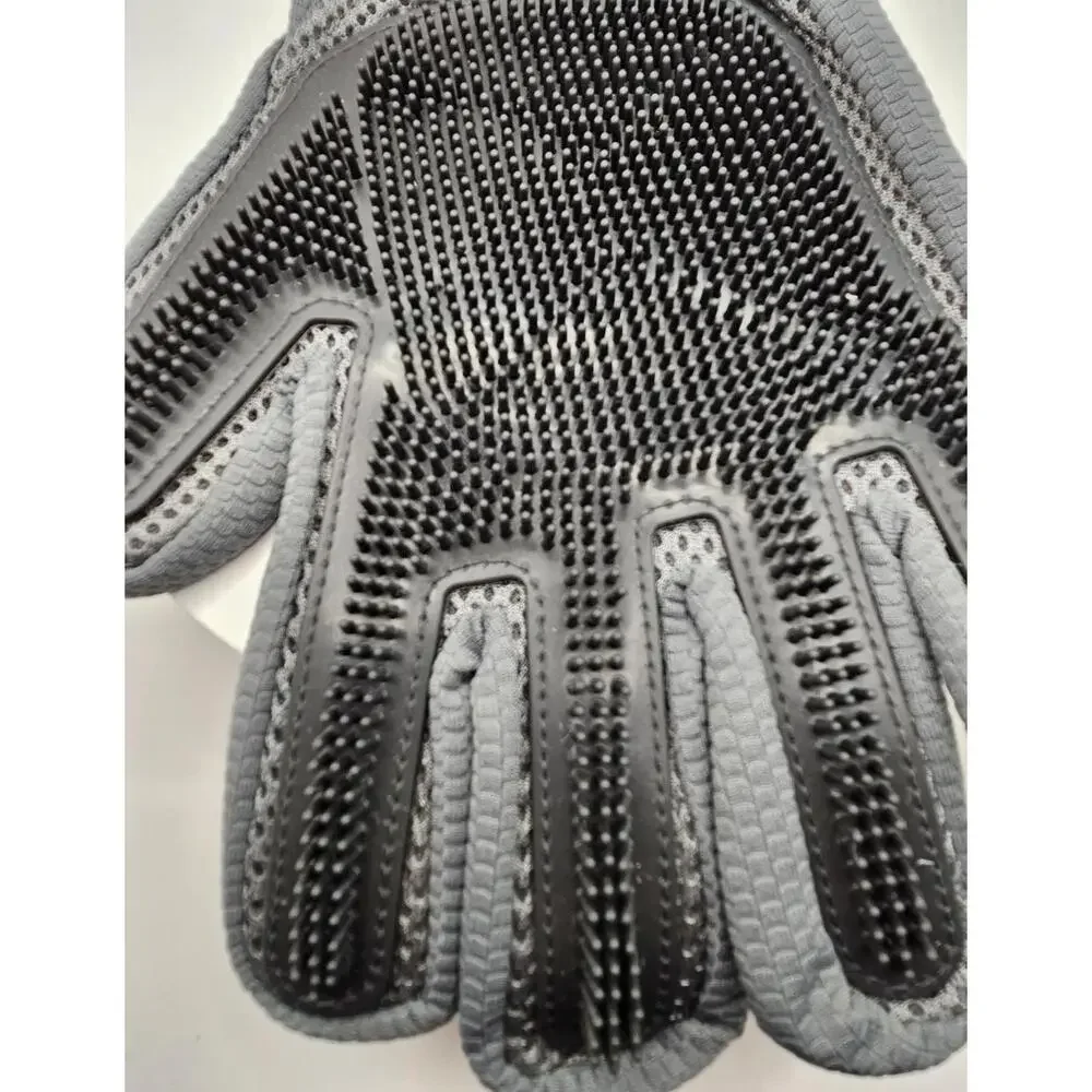 Grooming Glove and Paw Cleaner - NWT